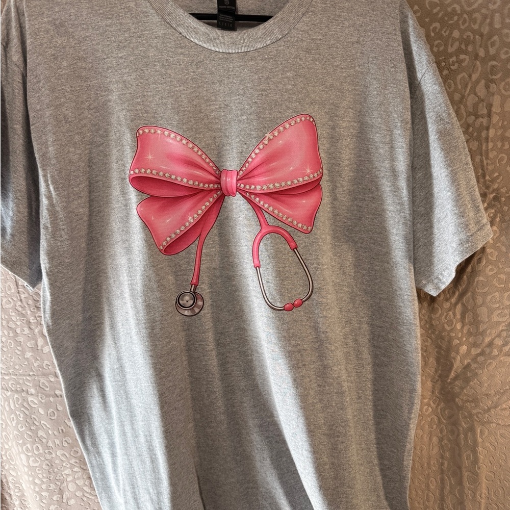 Gildan Gray Tee with Pink Bow and Stethoscope Graphic